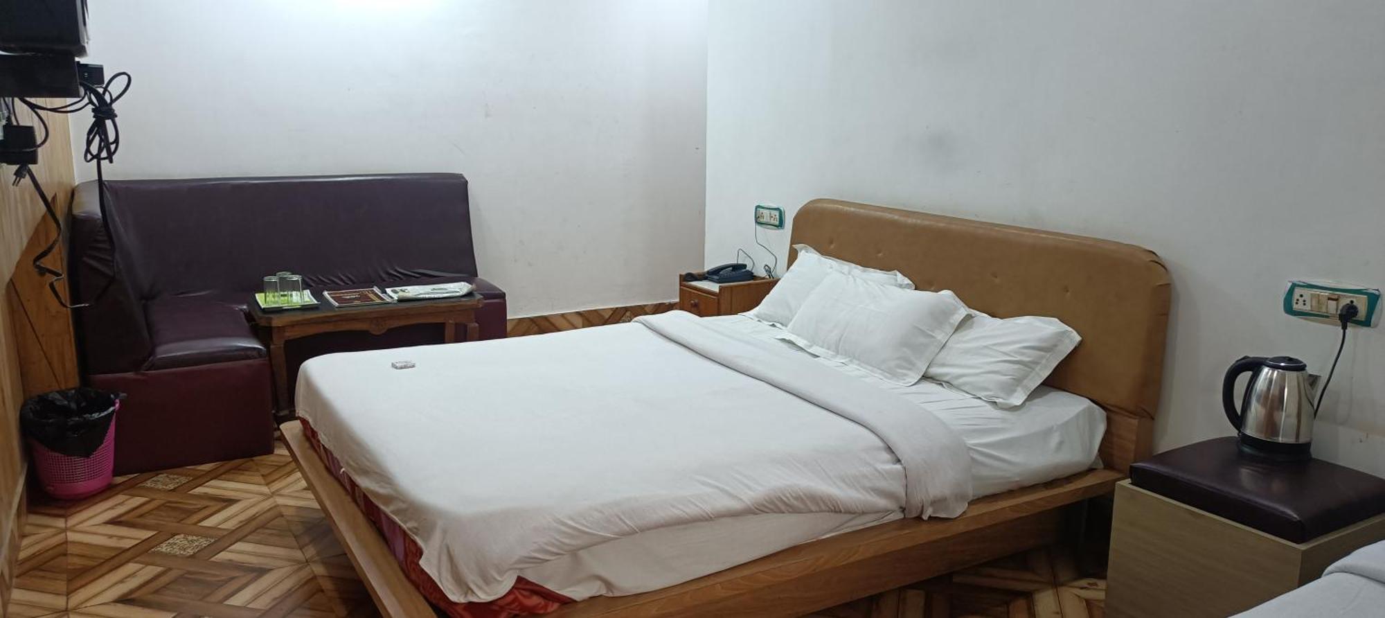 Hotel Assembly Σιλόνγκ Εξωτερικό φωτογραφία